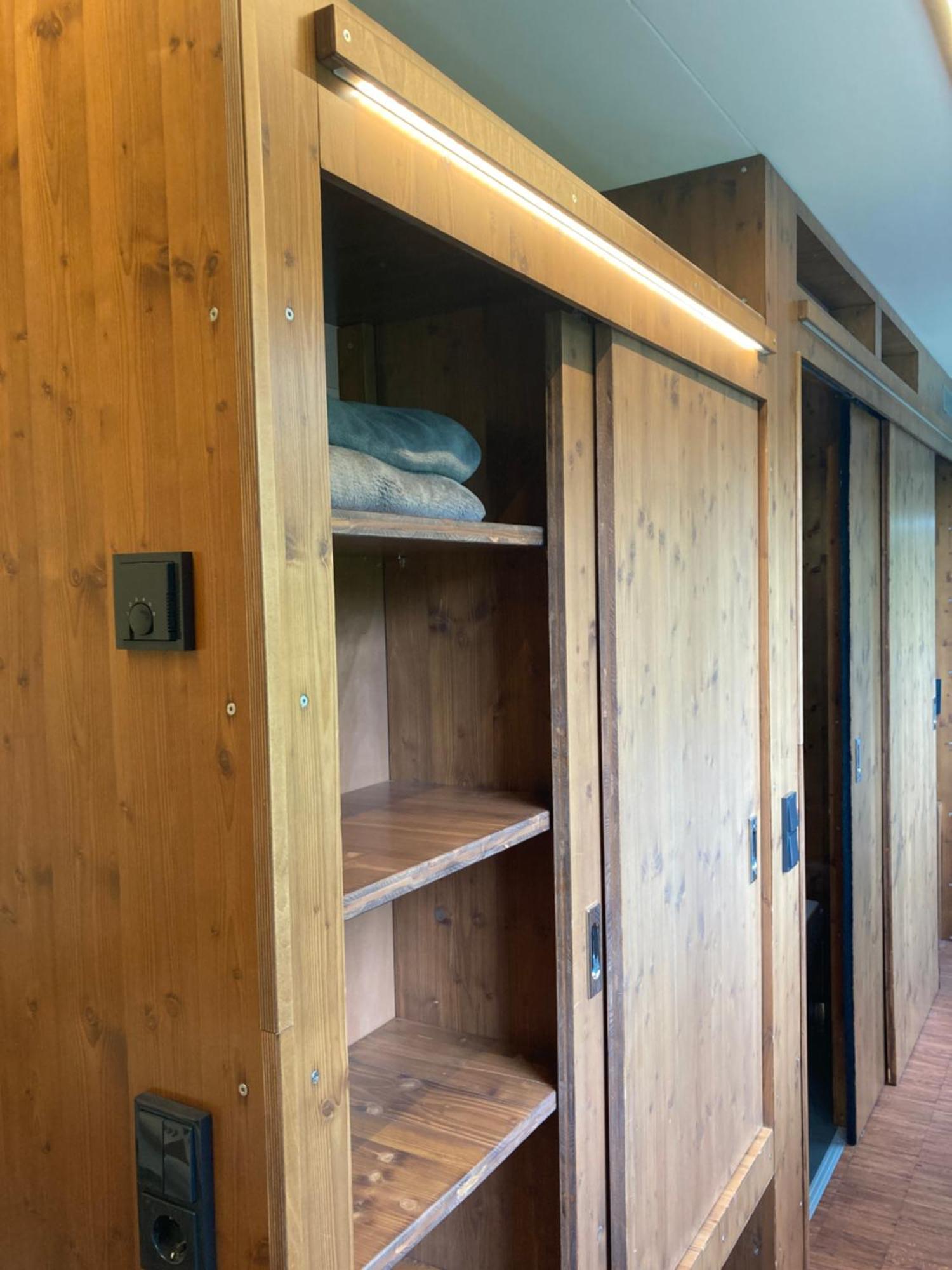 Tiny House Im Seecontainer Mit Parkplatz, Glasfaser, Netflix, Veranda Und Gehobener Ausstattung Coburg Exterior foto